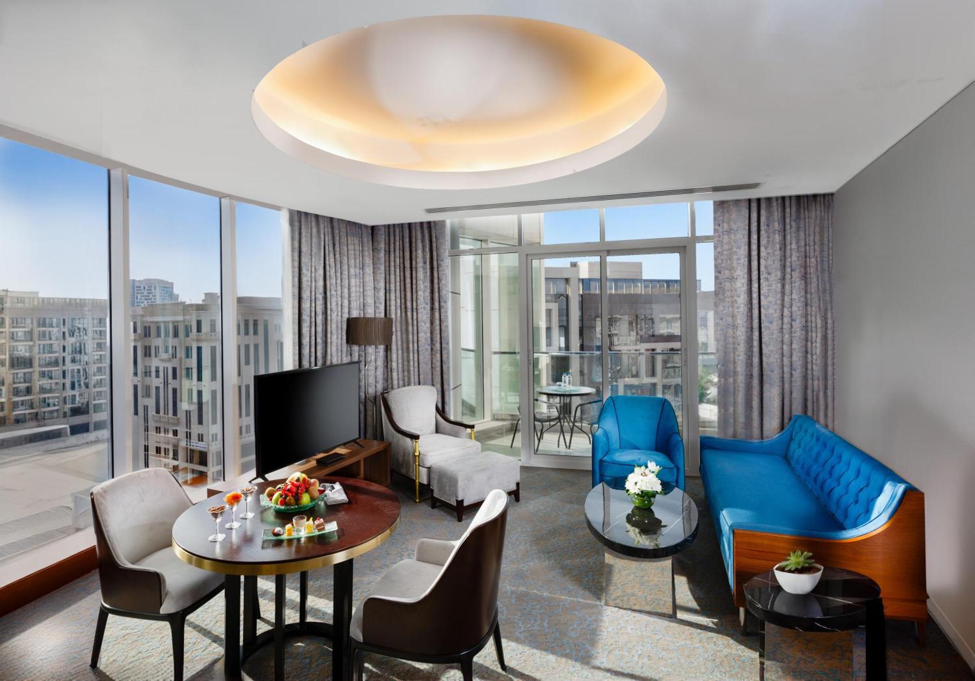 Millennium Place Ad-Dauha Zewnętrze zdjęcie A suite at the hotel