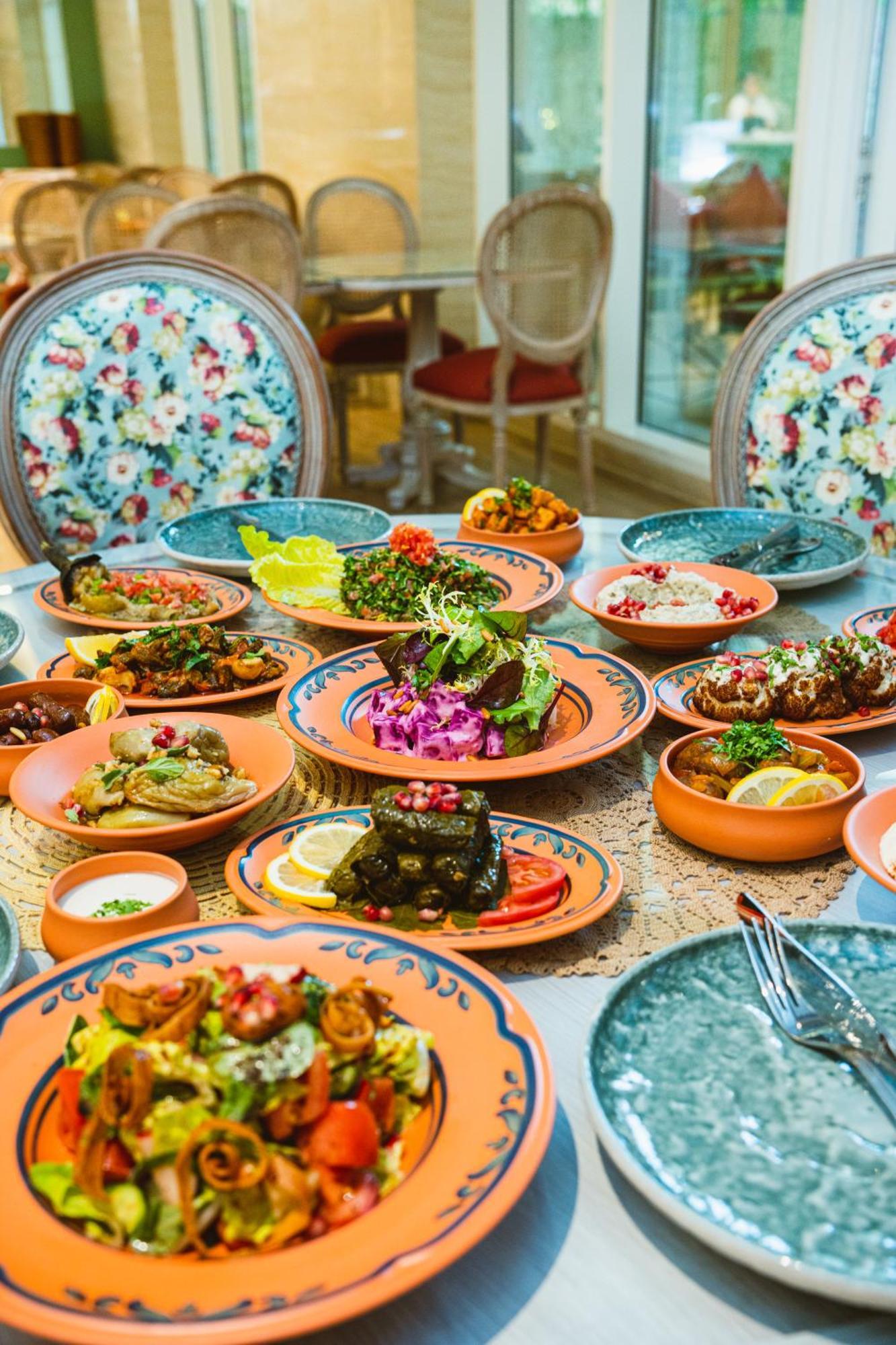 Millennium Place Ad-Dauha Zewnętrze zdjęcie Armenian cuisine