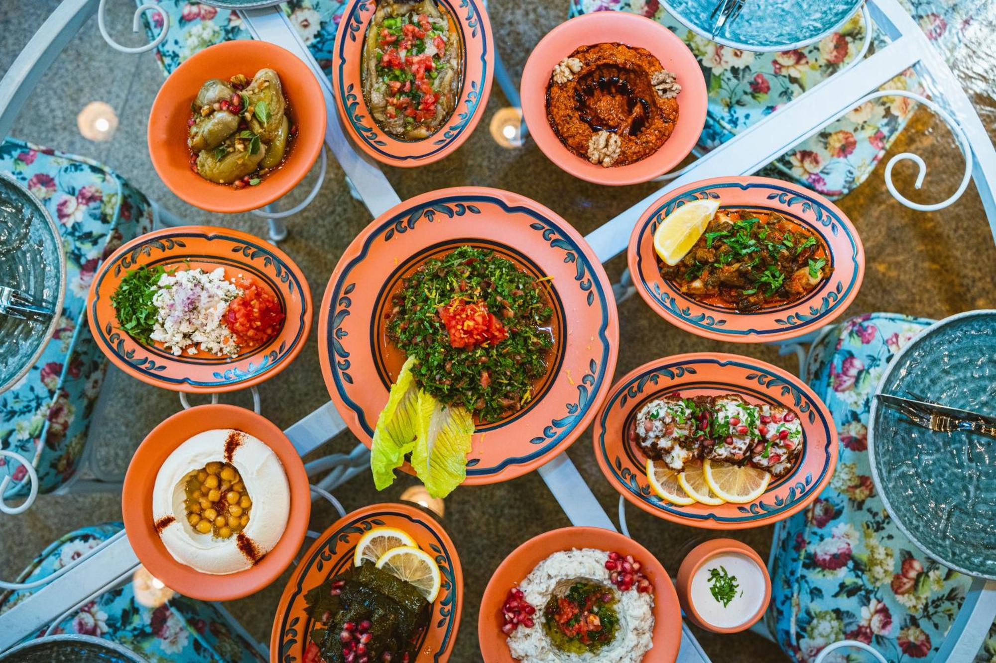 Millennium Place Ad-Dauha Zewnętrze zdjęcie A selection of Turkish meze